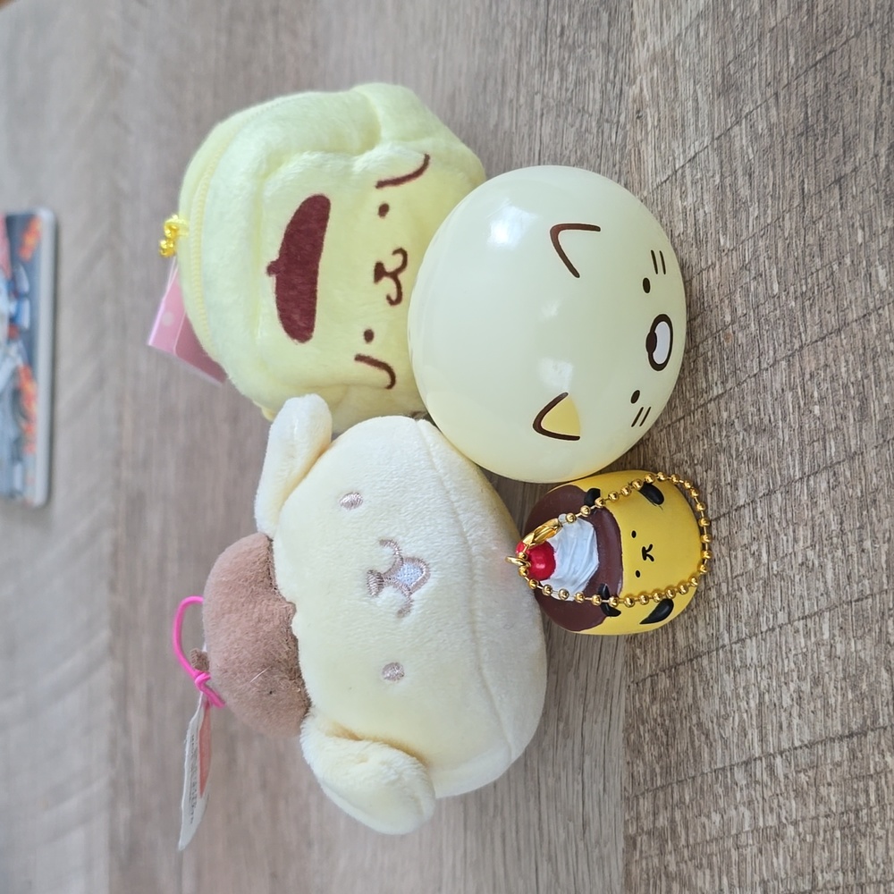 Sanrio pompompurinx2, cat light and bear pudding key chain